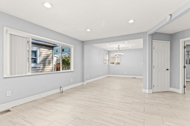 1271 Ocean Ave Unit Rear
