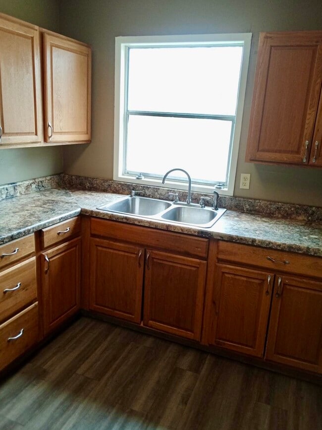 Photo - 501 Wynhurst Ct