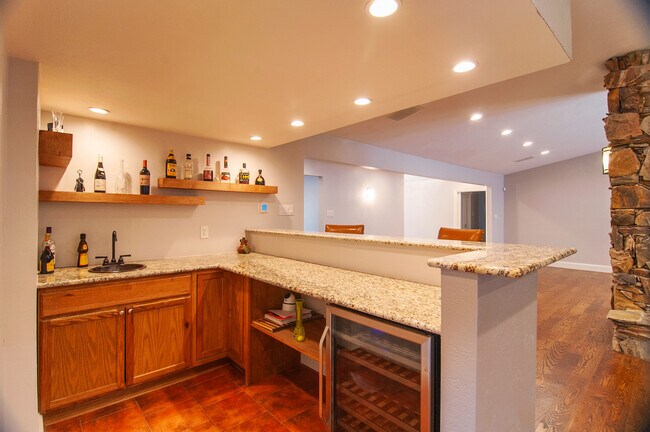 Photo - 6940 Brookshire Dr