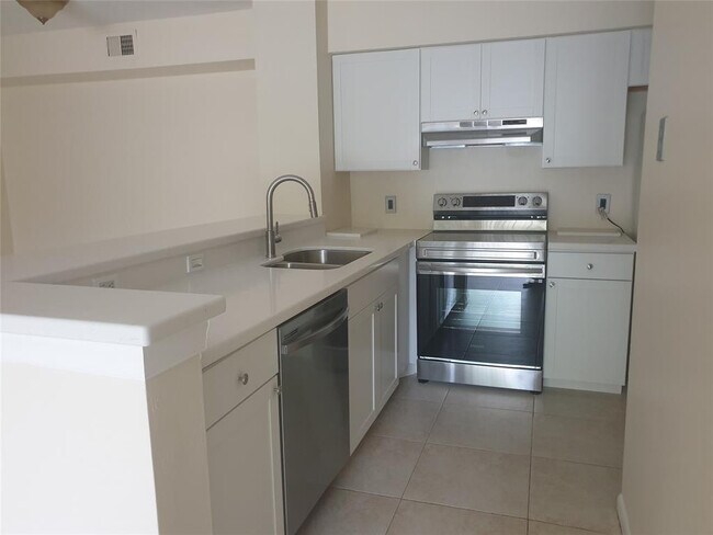 Photo - 520 S Park Rd Unidad 18-12