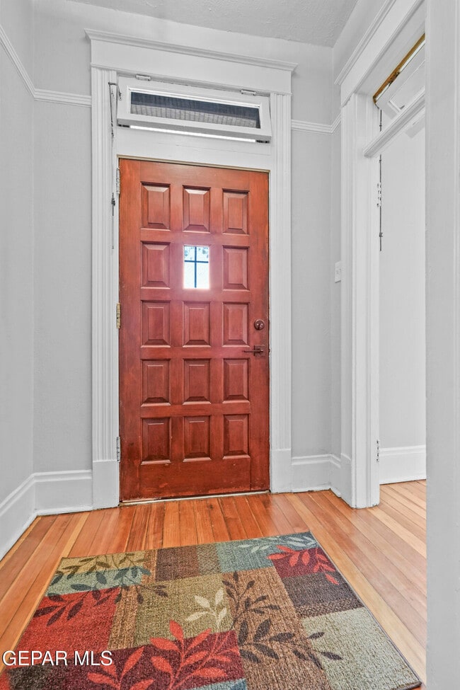 Photo - 305 E River Ave