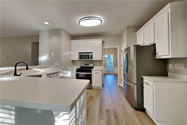 215 Boca Ciega Ct