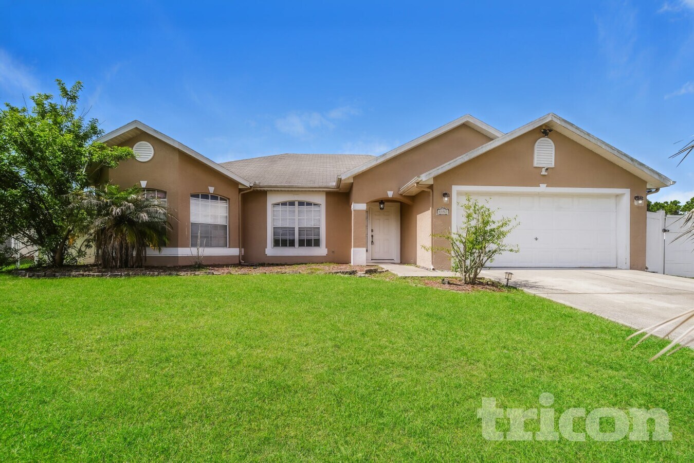 Photo - 1052 Hutchins St SE