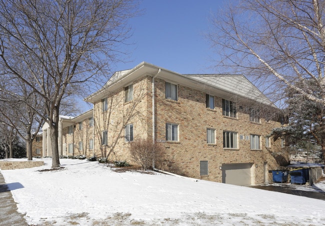 Photo - South Town Court