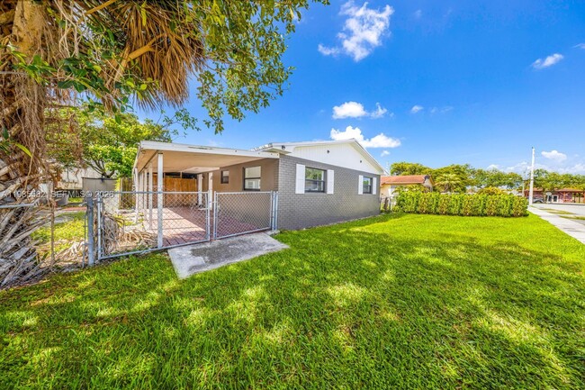 Photo - 6172 SW 44th St Unit 1