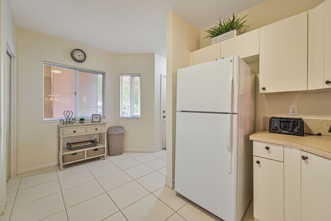 Photo - ** Immaculate Blue Heron Sanctuary Condo ~ Available ASAP ** Unit 103