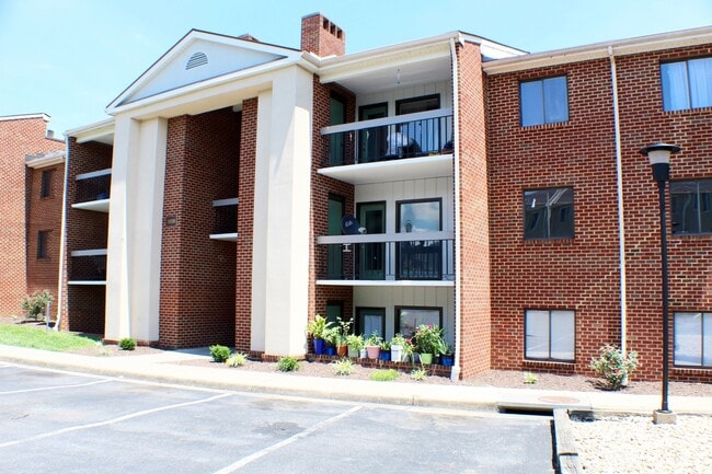 Photo - 1010-8 Blue Ridge Dr