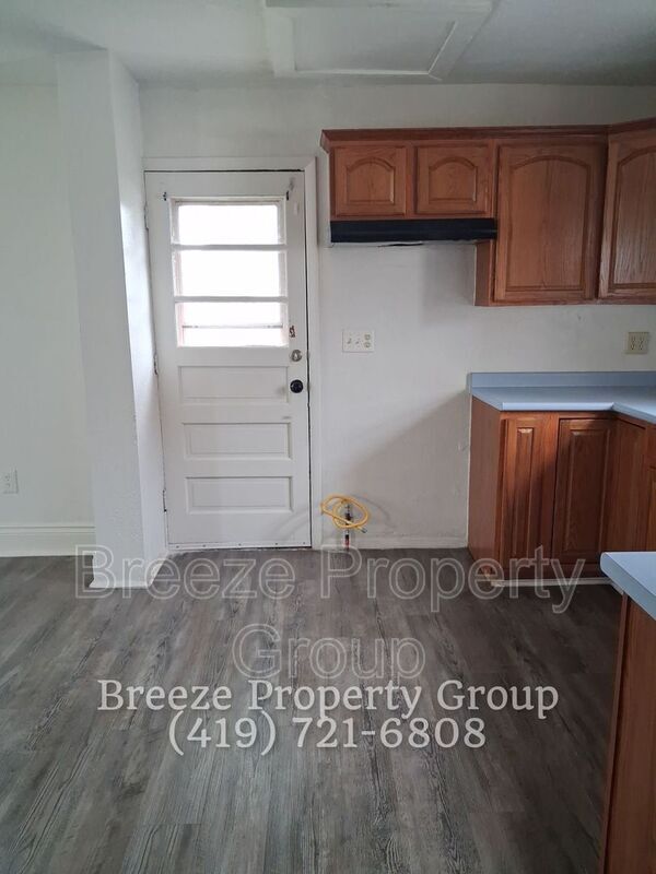 1912 Greenwood Ave