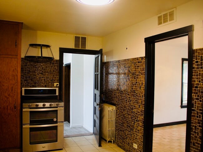 Photo - 3258 N Kostner Ave Unit 2