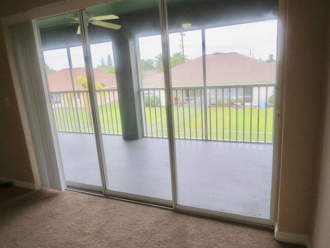 Lanai - 514 Northeast 24th Place Unit #6