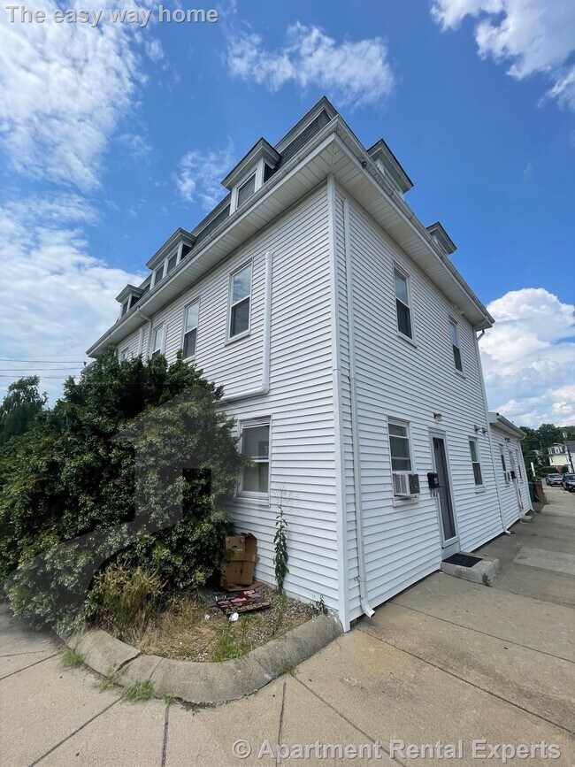 Building Photo - 72-74 Washington St Unit #6