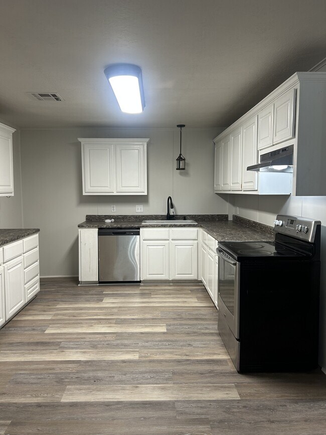 Photo - 289 Red Cedar Rd