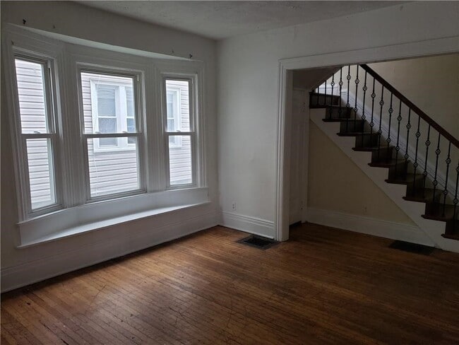 Photo - 36 Berkshire St