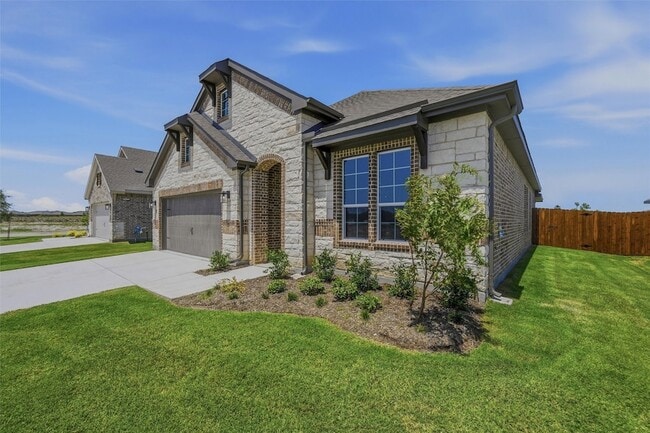 Photo - 2105 Bluebird Ln