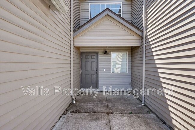 Photo - 5260 Springcrest Dr S