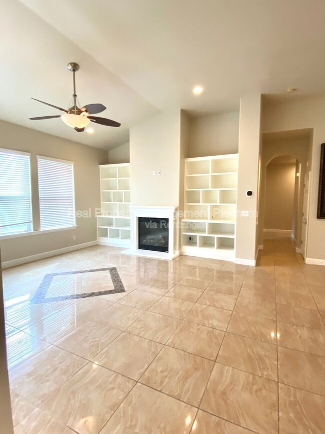 Photo - 5801 W Chennault Ave