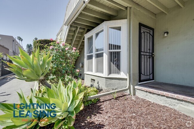 Building Photo - 1627 5/3 Normandie-2D Unit 2D Rental