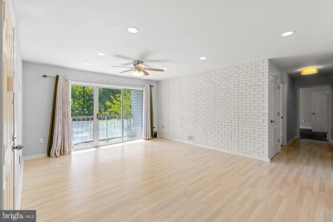 Photo - 81 Willow Ct