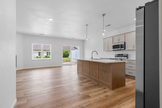 Photo - 2721 Sachet Pl