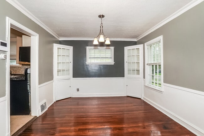 Photo - 19600 Milan Dr