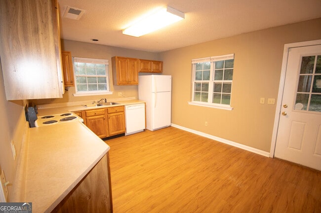 Photo - 1610 Drayton Ln