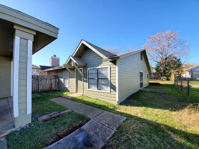 7906 Falcon Ridge Dr Unidad 1