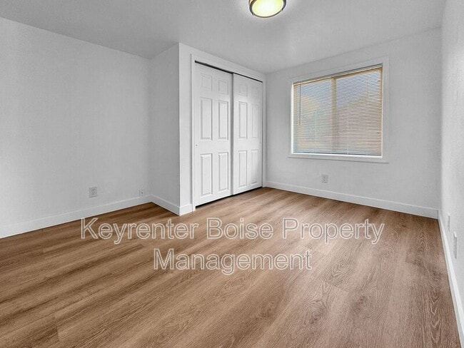 Photo - 1912 S Owyhee St