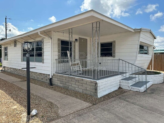 Building Photo - 1803 Kepner Dr