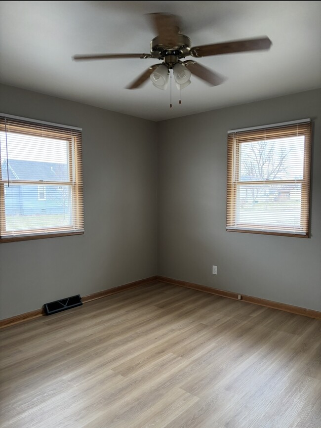 Photo - 318 Durant St