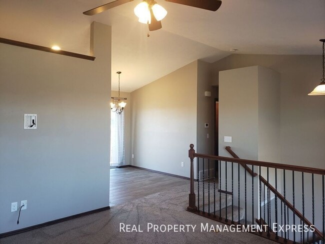 Photo - Lovely 4 Bed 2 Bath Home with a Huge Deck and Massive Fenced-in Yard