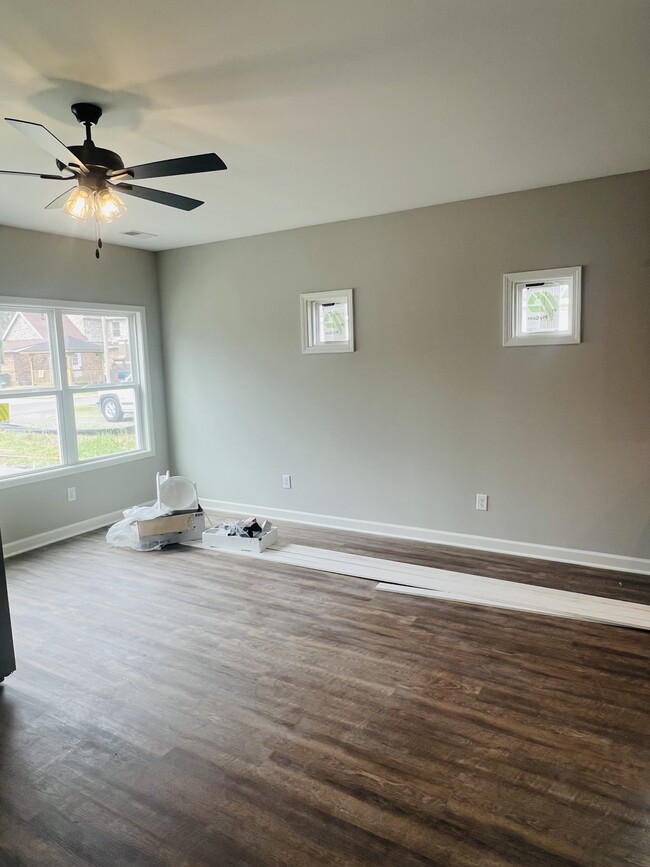 Photo - 103 Portland Blvd