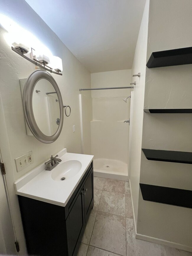 Photo - PM16-00414K: Coronado Unit C