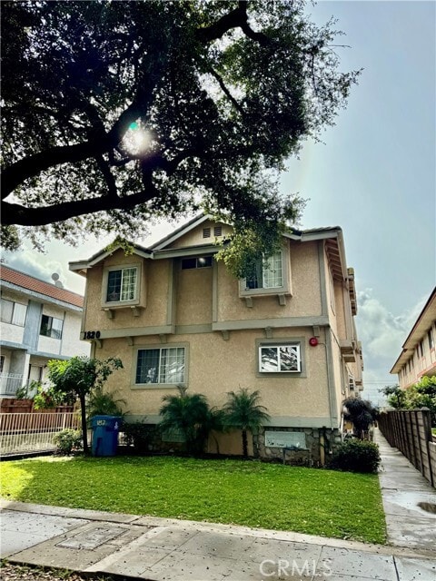 Building Photo - 1820 Pepper St Unit E