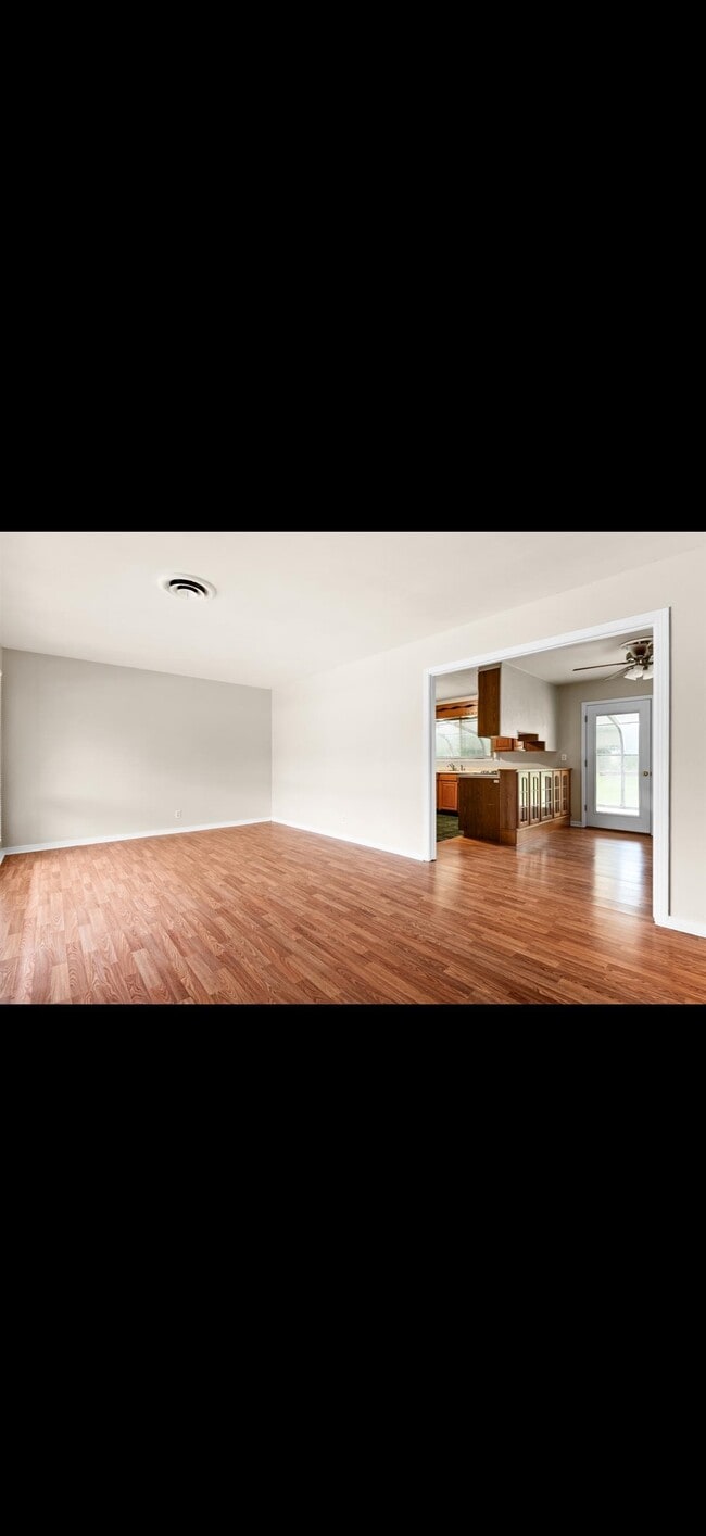 Photo - 13 Perkins St