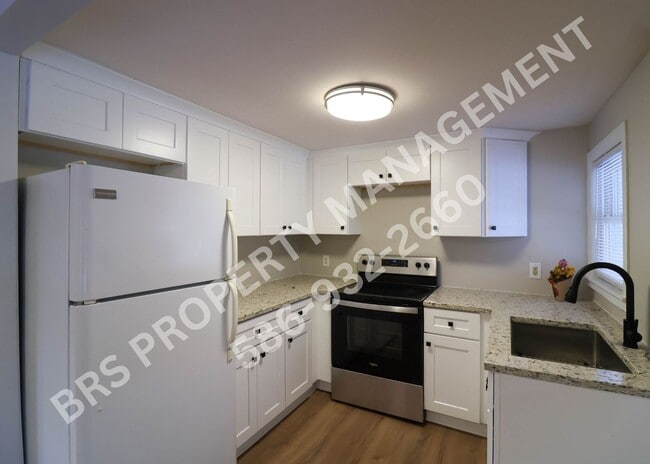Photo - 1 Bed, 1 Bath House In Rochester Hills