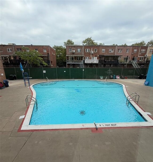 Photo - 3901 Nostrand Ave Unidad 1U