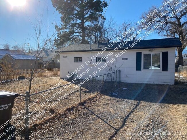 Photo - 511 1/2 Swope Ave-
