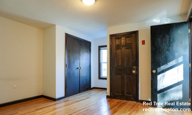 Photo - 10 Shepard St