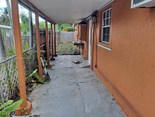 Photo - 3708 SW 58th Ave