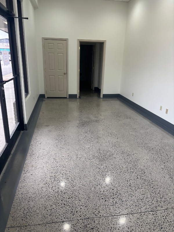 Photo - 515 Cross St