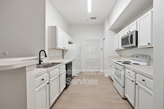 Photo - 6081 Maggies Cir Unit 104