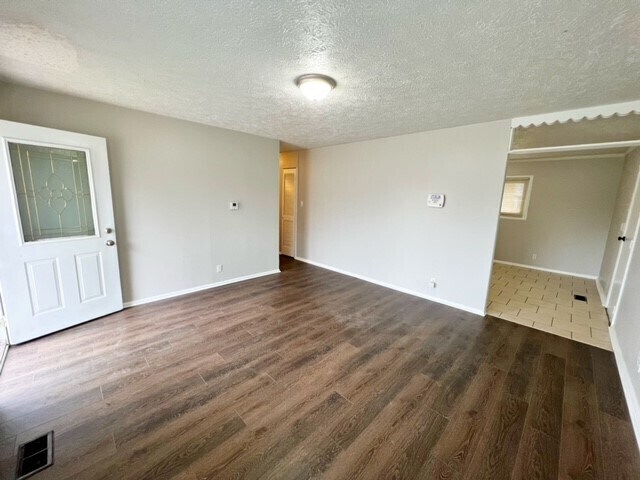 Photo - 2637 N BAZIL AVENUE