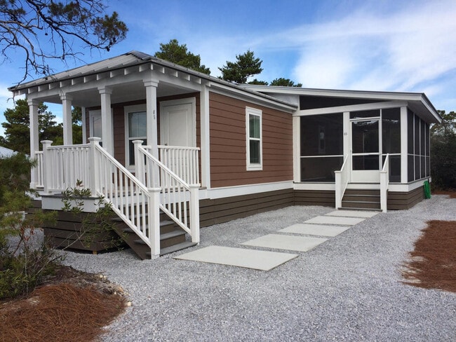 Building Photo - AVAILABLE 6/10/26 Adorable 2 bedroom cottage available long term off 30A! Huge screened in porch ...