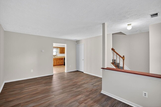 Photo - 4243 Drake Ct