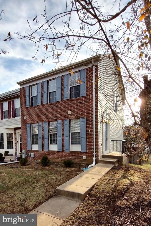 Photo - 342 Honey Locust Ct Townhome