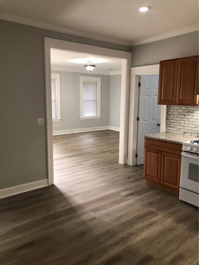 Photo - 145 Greenwich Ave Unit 1