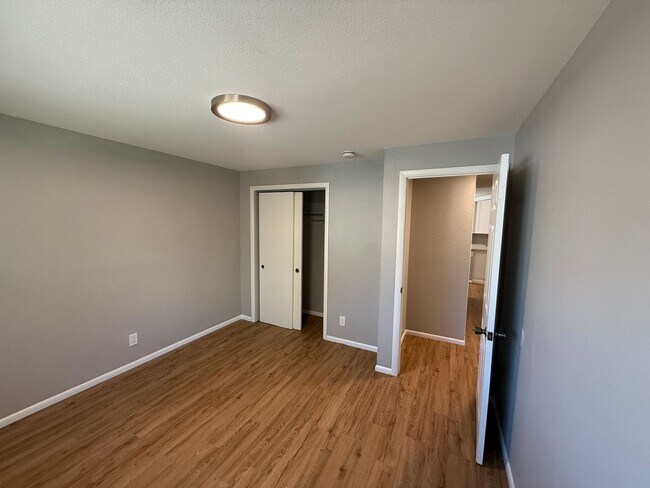 Photo - 1381 Xanadu St