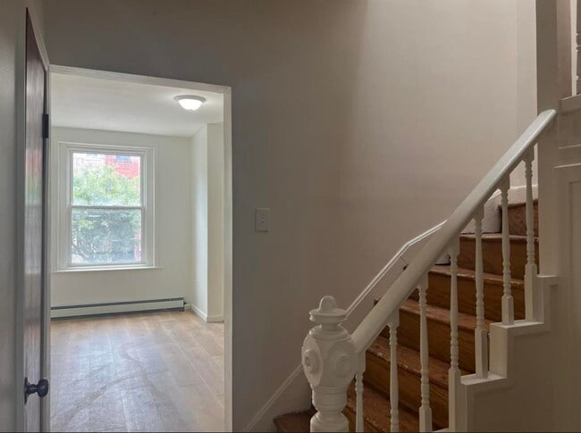 58 Astor Pl