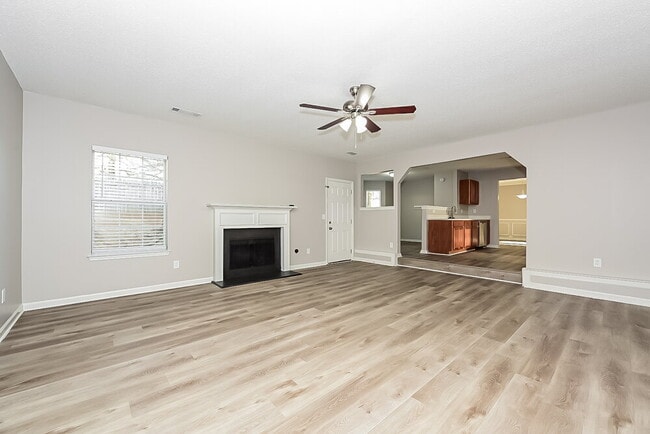 Photo - 936 Brisley Cir