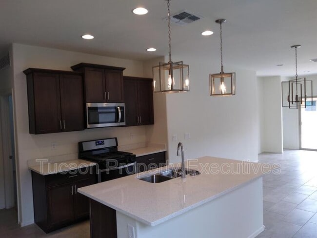 Photo - 10683 W Dickerson Dr